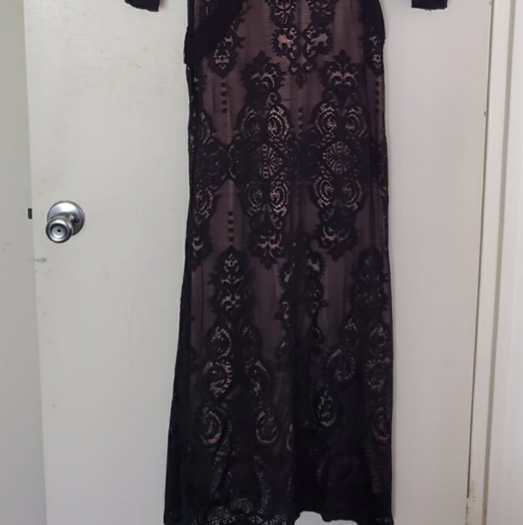 BCBGMAXAZRIA BLACK AND PINK BLUSH GOWN - Picture 4 of 9